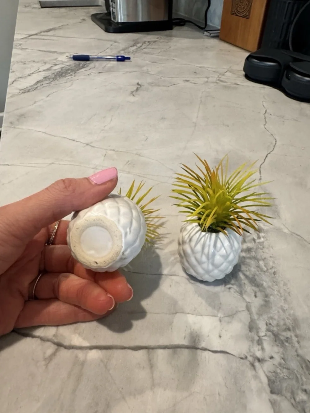 Set of 2 Ceramic Pineapple Figurines
